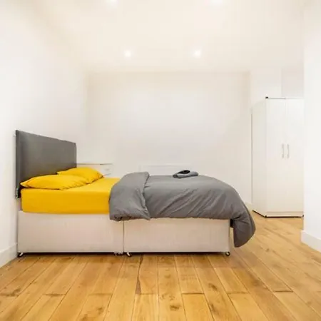 Beautiful Flat Available Next To The Center Apartamento *